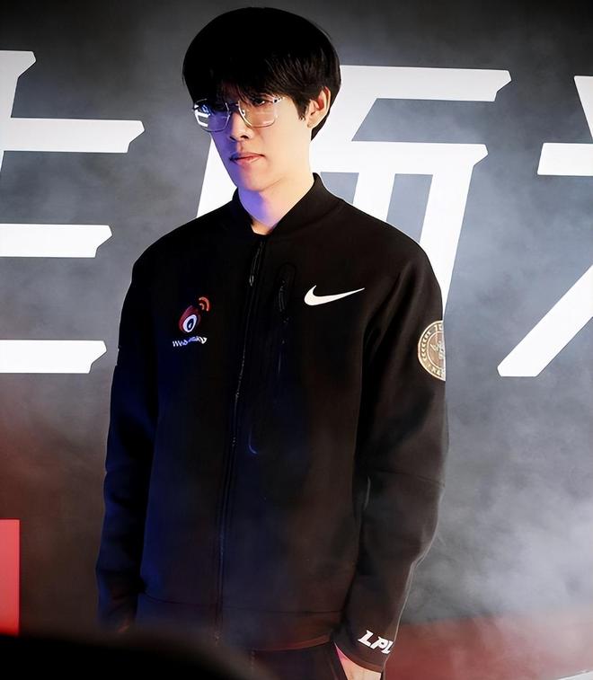 TheShy封神球迷热议(theshy和faker谁更厉害) TheShy封神球迷热议(theshy和faker谁更厉害)